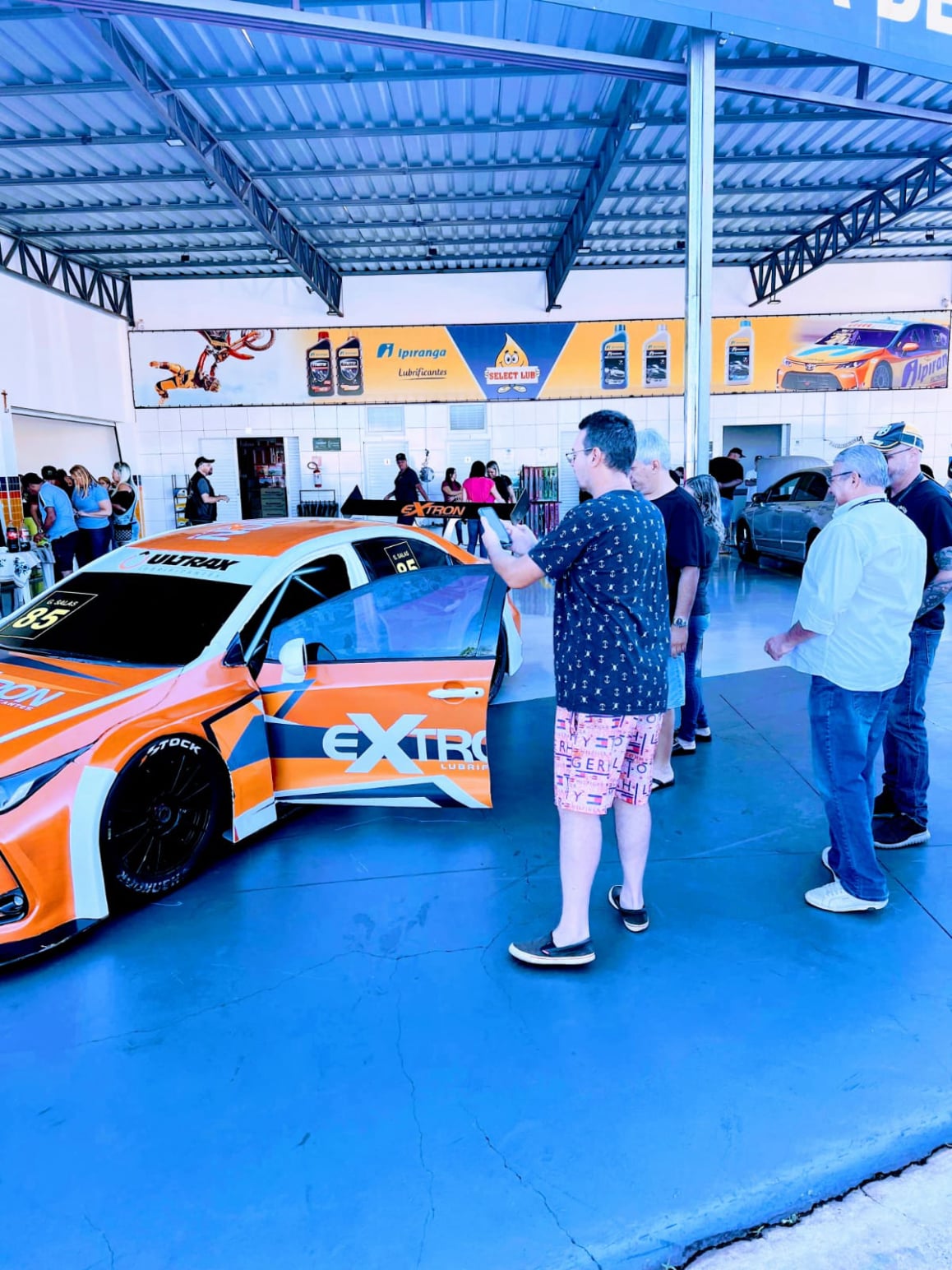 empresa select lub realiza os serviços de  troca de óleo, filtros automotivos, lubrificantes, atendimento exclusivo ao cliente na região de ribeirão preto